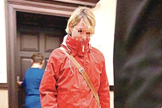 Apsimelavusiai pacientei gydytojai išpjovė sveikus organus