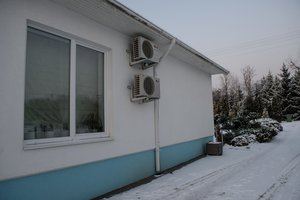 Pataria, kaip žiemą prižiūrėti plastikinius langus