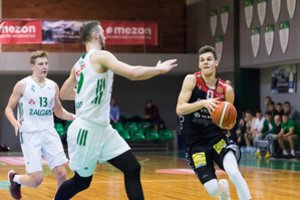 „Ryto“ komandoje suolą šildęs Deividas Sirvydis grįžta į „Perlą“