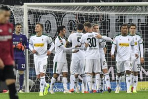 Vokietijos bundeslygoje tęsiasi dviejų „Borussia“ klubų lenktynės