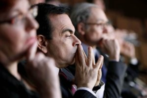 Carloso Ghosno suėmimas atskleidė sudėtingą „Nissan“ ir „Renault“ ryšį