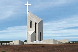 Naujo memorialo lankytojai galės skambinti varpais