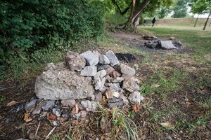 Prokuratūra prašo toliau laikyti už grotų kaltinamuosius 13-mečio nužudymu