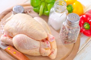 Patarė, kaip išsirinkti vištieną, užaugintą be antibiotikų 