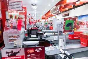 Duris užveria „GO9“ esanti „Rimi“ – kalbama ir apie viso prekybos centro uždarymą rekonstrukcijai