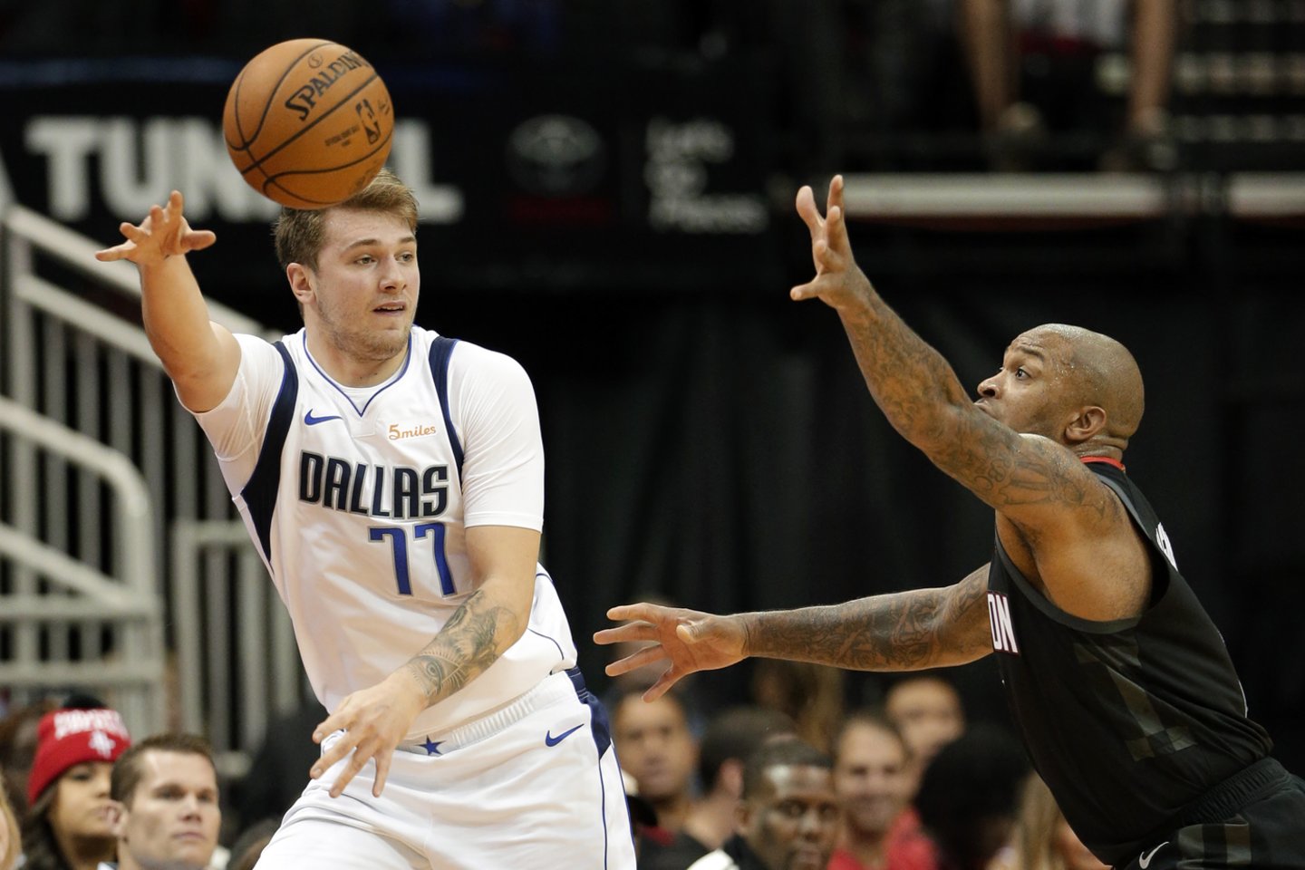 Dalaso krepšininkai įsibėgėjo ir įveikė „Houston Rockets“ ekipą