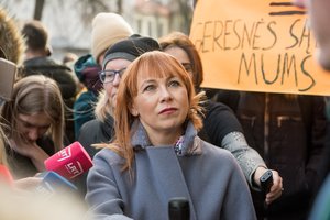 Ministrė sukritikavo ŠMM nakvojusius mokytojus: „Tai nekonstruktyvu, ypač suaugusiems žmonėms“