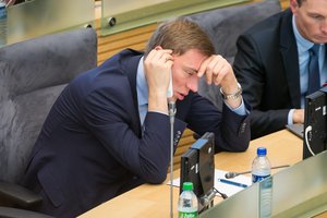 Daugėja savo parašus po M. Puidoko projektu atšaukiančių Seimo narių