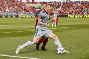 Vokietijos futbolo legenda B. Schweinsteigeris toliau lieka rungtyniauti JAV