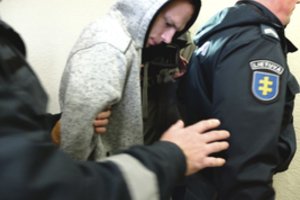 Bibliotekininkės nužudymas Pasvalio rajone: žudikas aukos patykojo kieme