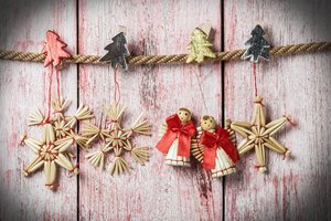 Geriausias Kalėdų papuošalas – iš šiaudų