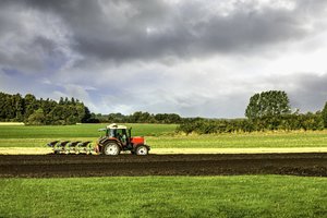 NMA kviečia teikti paraiškas investicijoms į žemės ūkio valdas