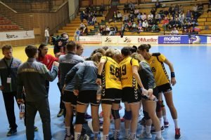 Lietuvos rankininkės pralaimėjo Farerams ir atsisveikino su viltimis patekti į pasaulio čempionatą 