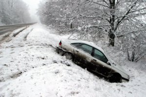 Panevėžyje ir Prienų r. per avarijas sužeisti sužeisti 7 žmonės, vienas iš jų – reanimacijoje