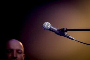 Kalbininkė: riebiausi keiksmažodžiai atėjo su religija ir iš labai senų laikų