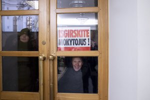 Tęsiantis mokytojų streikams, Vyriausybė aptars profsąjungų reikalavimus