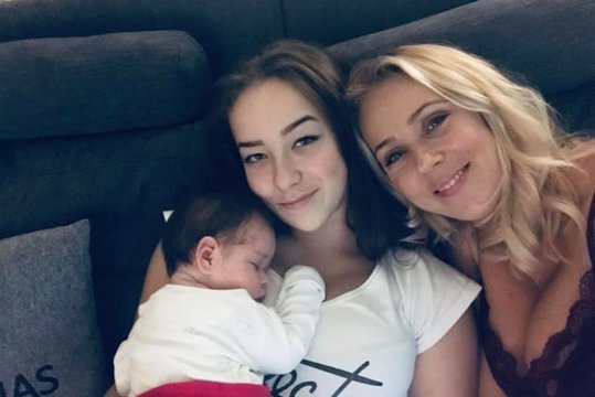 Jausmingai prakalbusi Ineta Stasiulytė parodė abi dukteris