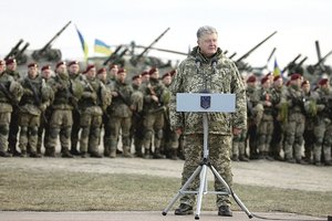 Tvyrant įtampai su Rusija Ukraina mobilizuoja atsargos karius