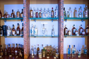 Seimas spręs, ar padidinti alkoholio akcizą 10 proc.