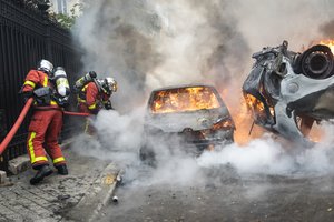 Prancūzijoje – didžiausia suirutė per pusę amžiaus: dėl protestų nebus surinkta 2 mlrd. eurų