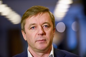 Išeinančių ministrų kritiką premjerui R. Karbauskis vadina „emociniu vertinimu“ 
