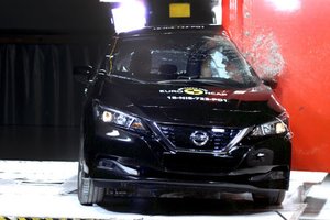 Silpnosios elektromobilių vietos, kurias apgadinus remontas – itin brangus