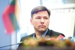 Vienatvę mėgstantis bitininkas Andrius Navickas įkvėpė streiką, bet politiku tapti nenori