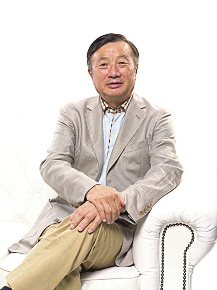Ren Zhengfei turtą „Forbes“ šiais metais įvertino 3,3 mlrd. dolerių (2,9 mlrd. eurų).