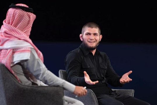 H. Nurmagomedovas sukėlė tikrą audrą: užkliuvo riebus pasisakymas apie moteris