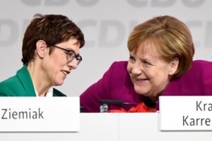 Naujoji A. Merkel partijos vadovė siekia dialogo su priešininkais