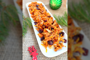 Silkė su morkomis ir spanguolėmis verta vietos ant švenčių stalo