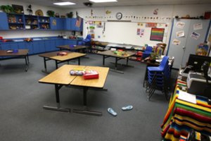 Į vaikų švietimą investuojantys tėvai mokesčių lengvatos negaus