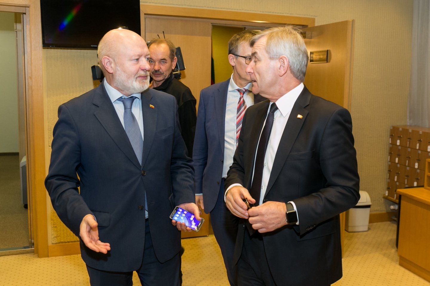 Seimo pirmininkas Viktoras Pranckietis susitiko su Seimo frakcijų seniūnais. <br> T.Bauro nuotr.