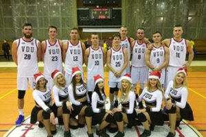 LSKL čempionate - pergalingas tritaškis su sirena ir intriga dėl lyderių pozicijų