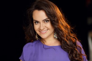 Evelina Sašenko pristato kalėdinę dainą ir į naujuosius žengia tikėdama, kad metai bus lemtingi