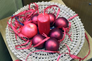 Lengva prisižaisti: ko nedaryti, kad nepasigailėtume namie užžiebę žvakę