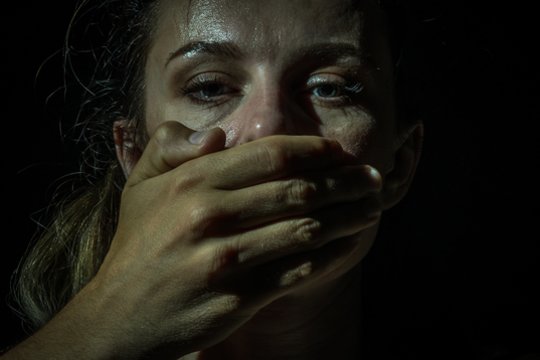 Dukterėčios santuoka atvėrė šiurpią paslaptį apie šeimos vyrus