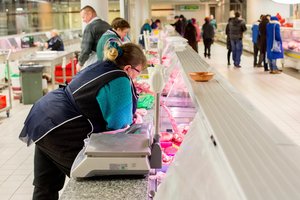 Ekonomistai vilčių nepalieka – Lietuvos laivą įsiūbuos iš toliau atsiritančios bangos