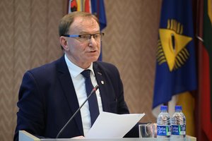 Lietuvos politika: Šiauliuose atleistas administracijos direktorius, krito ir vicemeras