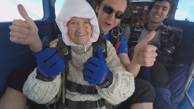 Dėl kilnaus tikslo 102-jų metų senolė ryžosi neįtikėtinam rekordui