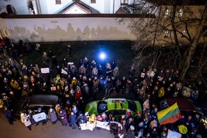 Mama su nuostaba stebi mokytojų streiką – jie nutyli vieną dalyką