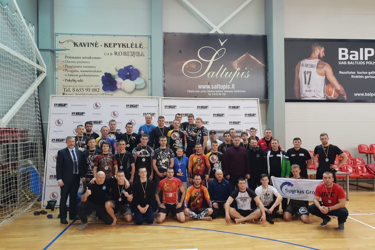 Garliavoje surengtame Lietuvos graplingo čempionate netrūko ir sensacijų.