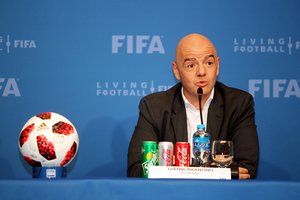 FIFA prezidentas G. Infantino neatsisako idėjos surengti 48 komandų pasaulio čempionatą jau Katare