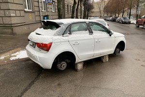 Įspėjo vairuotojus: vagys nusitaikė į vienos populiarios markės ratus