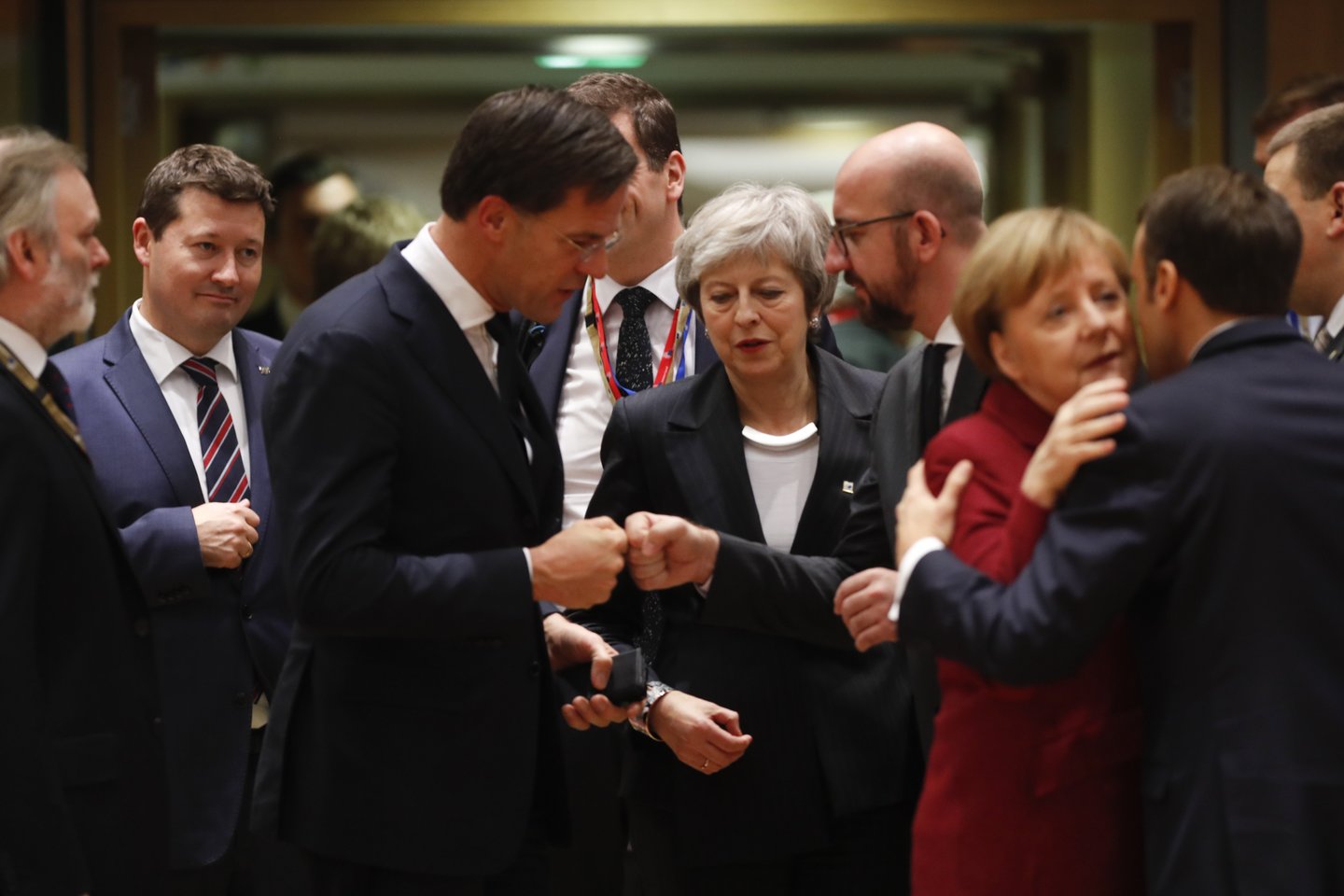 Jungtinės Karalystės premjerė Theresa May penktadienį pareiškė, kad jos šalis ir ES ateinančiomis dienomis surengs daugiau derybų, paneigdama pranešimus, kad bloko lyderiai nesutiko patenkinti jos prašymo suteikti garantijų dėl „Brexit“ plano.