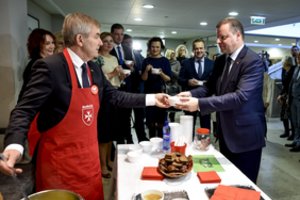 Politologai abejoja, ar Sauliaus Skvernelio žvaigždė vėl įsižiebs