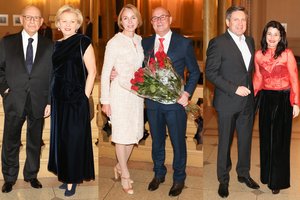 Filharmonijoje – šventinis koncertas, sudominęs pasipuošusią publiką