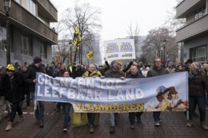 Per antiimigrantų protestą Briuselyje – neramumai 