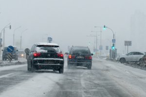 Praneša, kur eismo sąlygos pavojingiausios: vos spėjo skaičiuoti avarijas