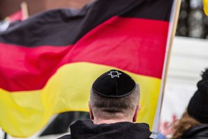 Vokietija išmokės kompensacijas šimtams žmonių, vaikystėje pabėgusių nuo nacių